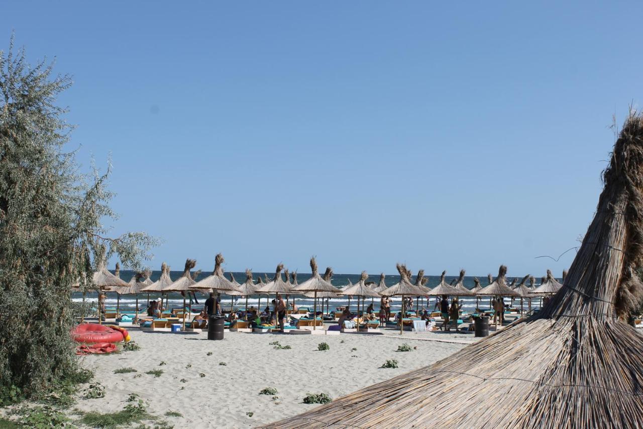 On Beach-Mamaia Residence Năvodari Екстериор снимка