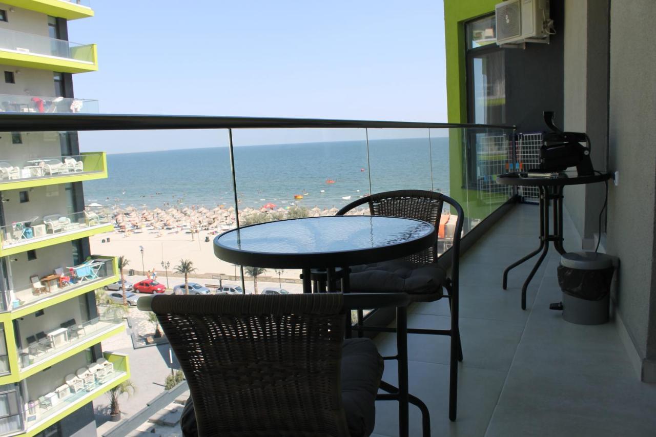 On Beach-Mamaia Residence Năvodari Екстериор снимка