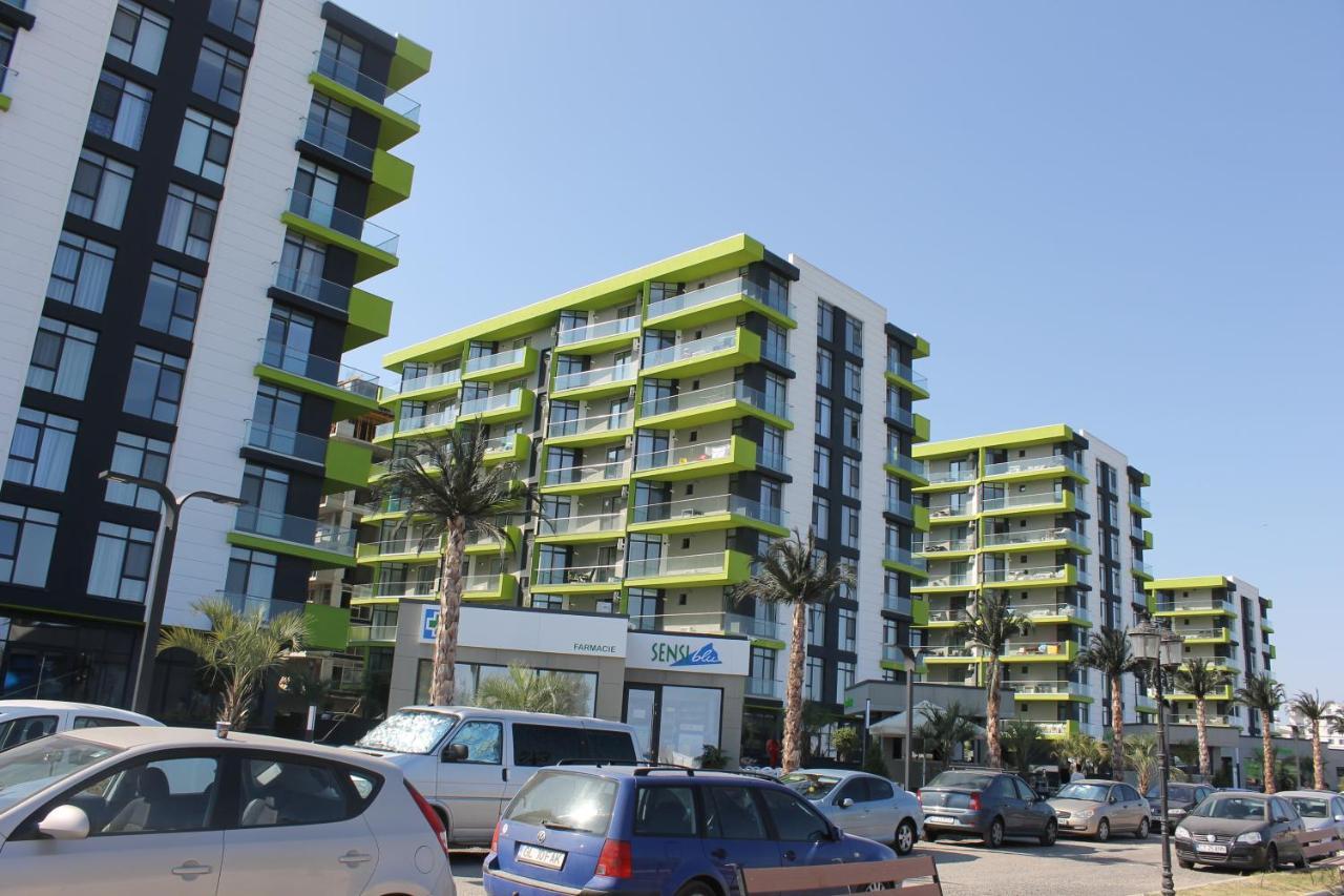 On Beach-Mamaia Residence Năvodari Екстериор снимка