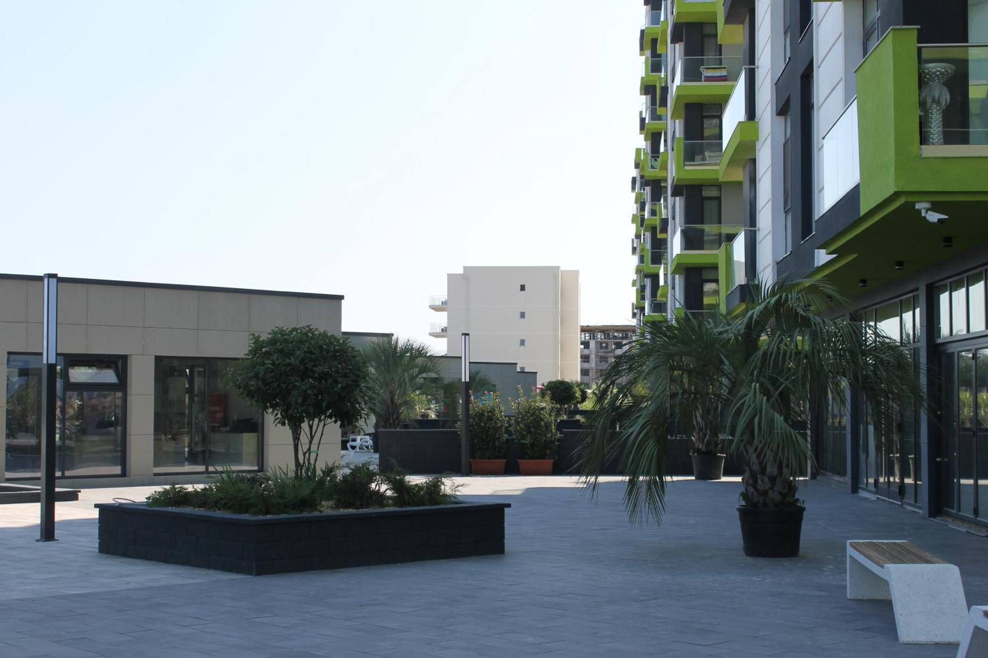On Beach-Mamaia Residence Năvodari Екстериор снимка